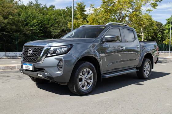 NISSAN FRONTIER 2.3 16V TURBO DIESEL XE CD 4X4 AUTOMÁTICO NISSAN FRONTIER 2.3 16V TURBO DIESEL XE CD 4X4 AUTOMÁTICO